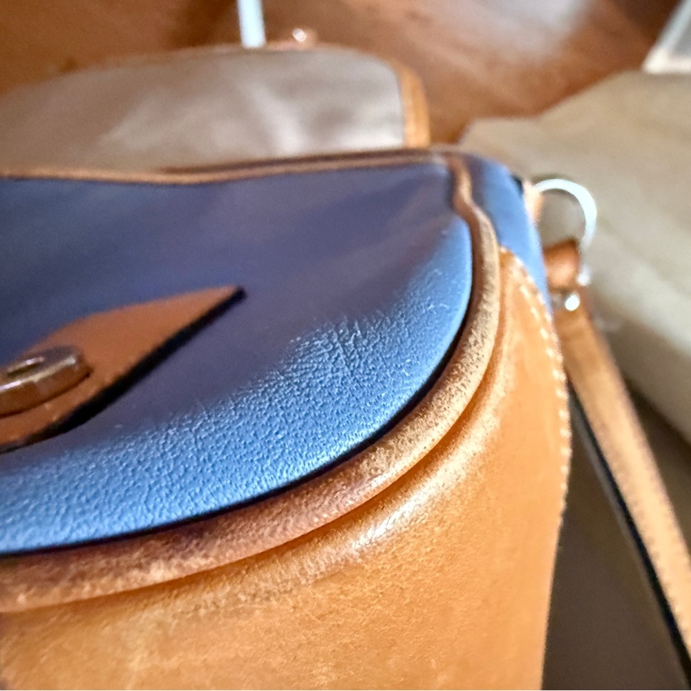 Women's Coach Reserve  Colorblock Crossbody Bag magnetic closure excellent shape - Picture 15 of 16